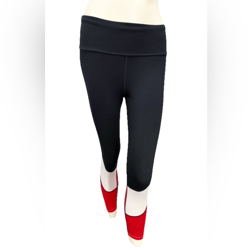 GapFit Women’s Blackout Crop Leggings S Colorblock Red White Black Yoga